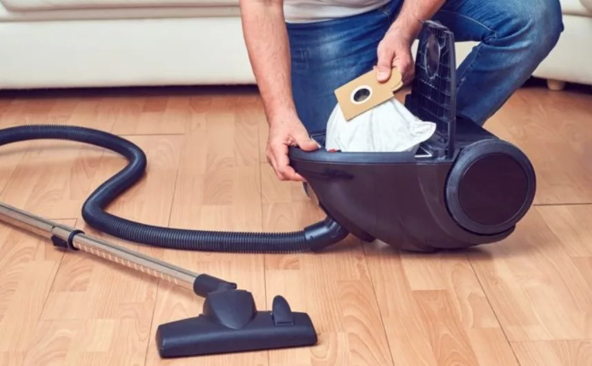 Cara Membersihkan Vacuum Cleaner
