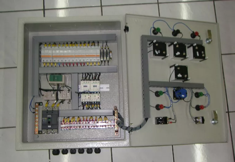 Pengertian Panel Hubung Bagi Phb Jenis Dan Fungsinya Empat Pilar