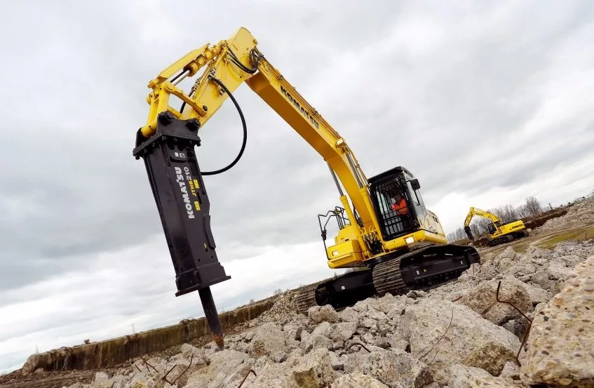 Apa itu Hydraulic Breaker Excavator