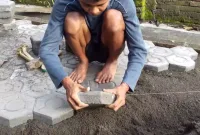 Cara Pasang Paving Block Sendiri