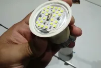 Cara Memperbaiki Lampu LED yang Rusak